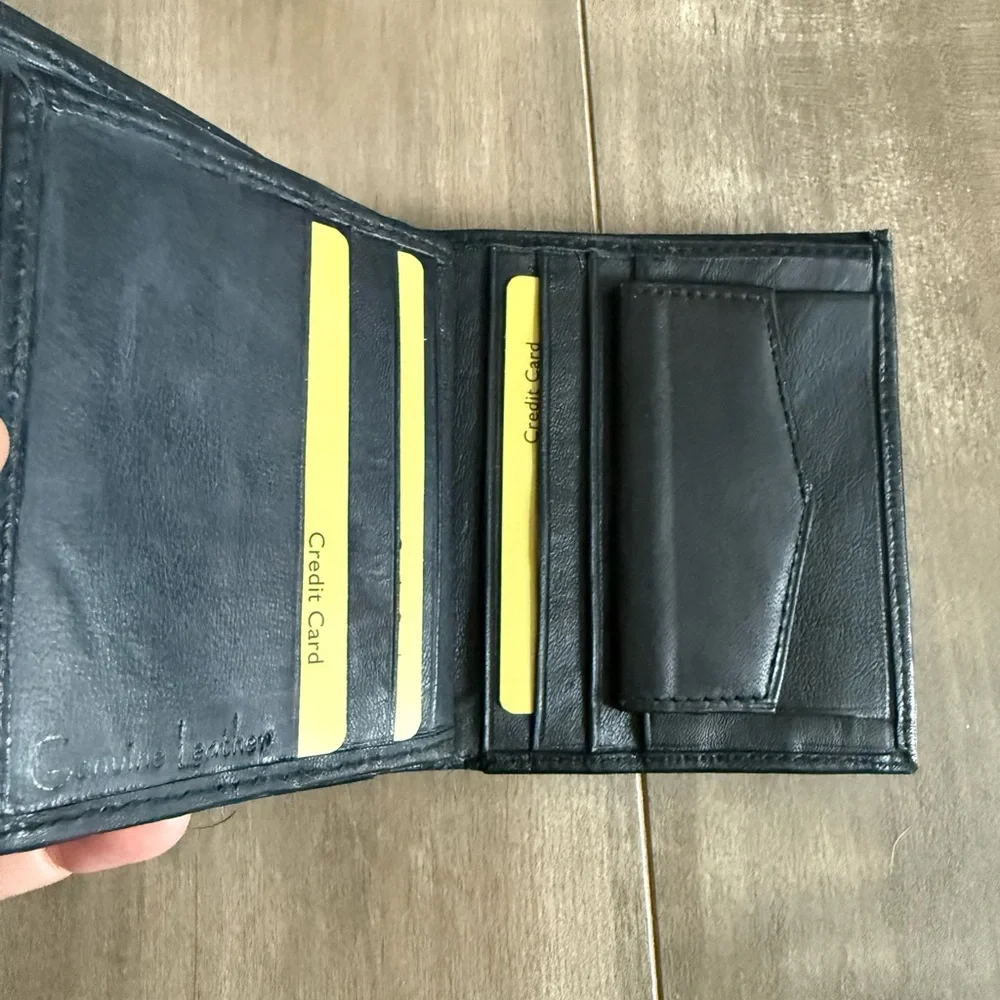 NEW River Ridge Genuine Leather Wallet‎ Black Bifold Soft Plastic Photo Slots